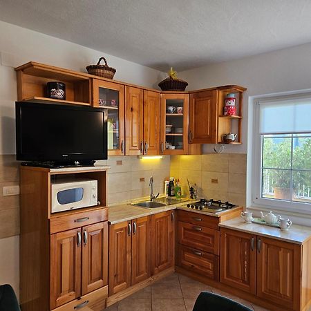 Apartmani Natasa Локва-Рогозница Экстерьер фото