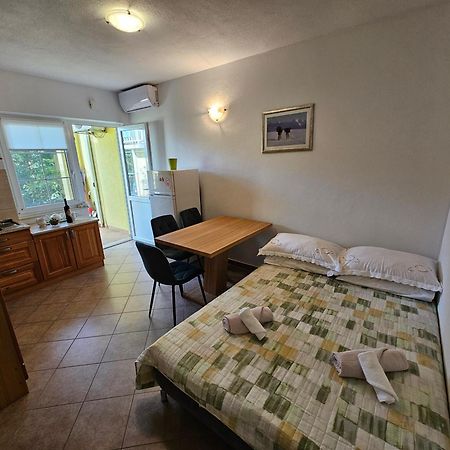 Apartmani Natasa Локва-Рогозница Экстерьер фото
