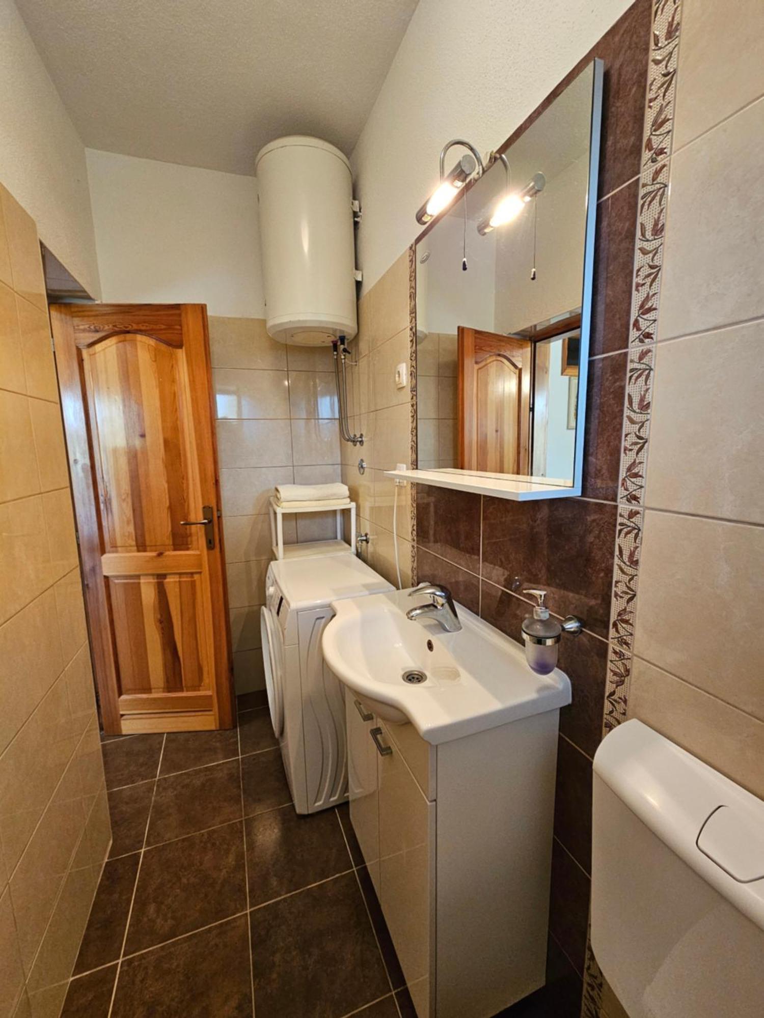 Apartmani Natasa Локва-Рогозница Экстерьер фото