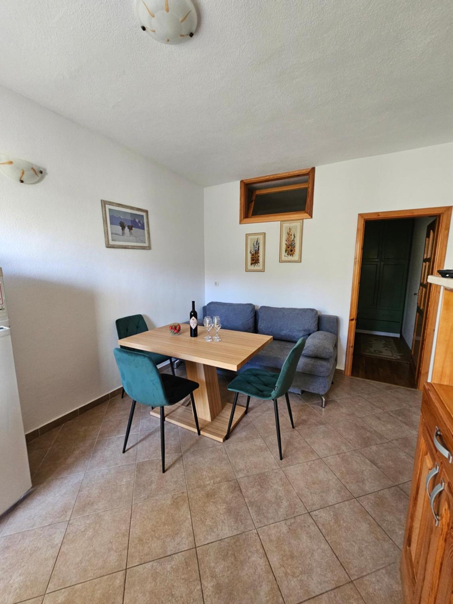 Apartmani Natasa Локва-Рогозница Экстерьер фото