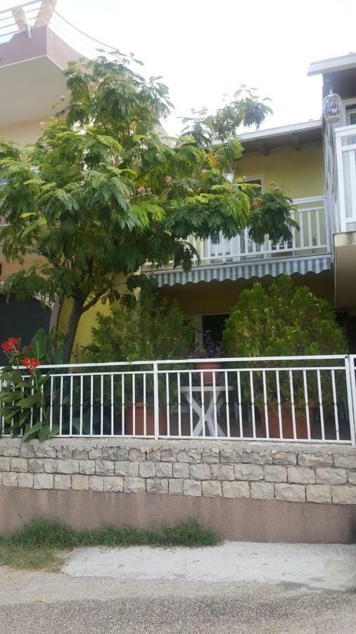 Apartmani Natasa Локва-Рогозница Экстерьер фото