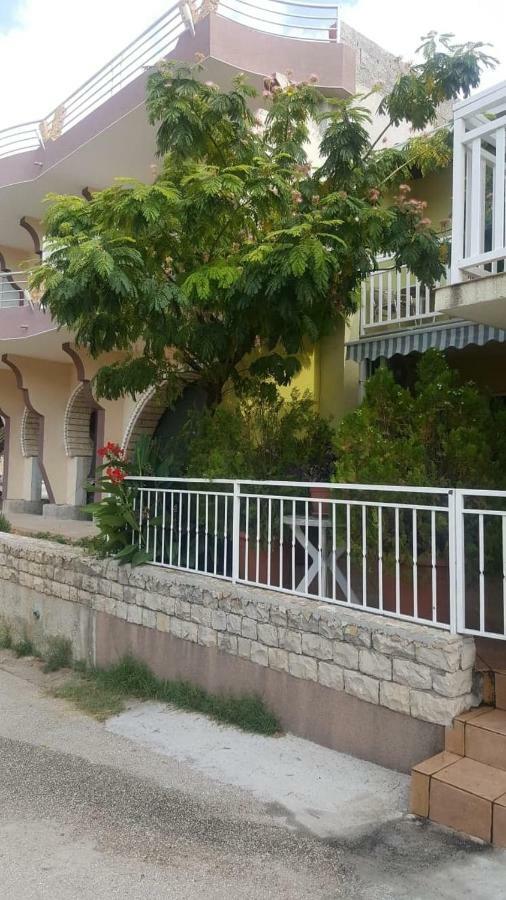 Apartmani Natasa Локва-Рогозница Экстерьер фото